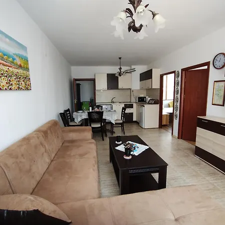 Family Apartament Siana 1-bastet Bs * スヴェティ・ヴラス